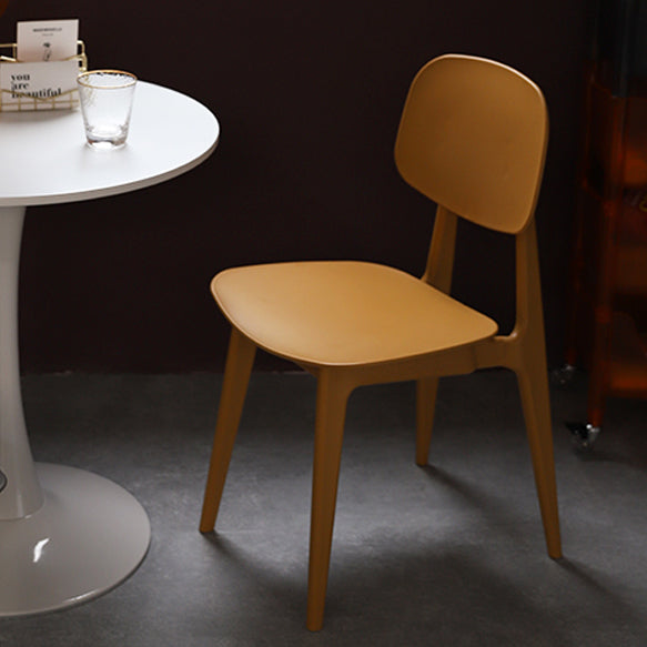 Sedia da pranzo moderna per interno-esterno.