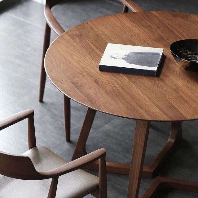 Mesa de comedor moderna moderna mesa de madera maciza marrón con base de pedestal doble