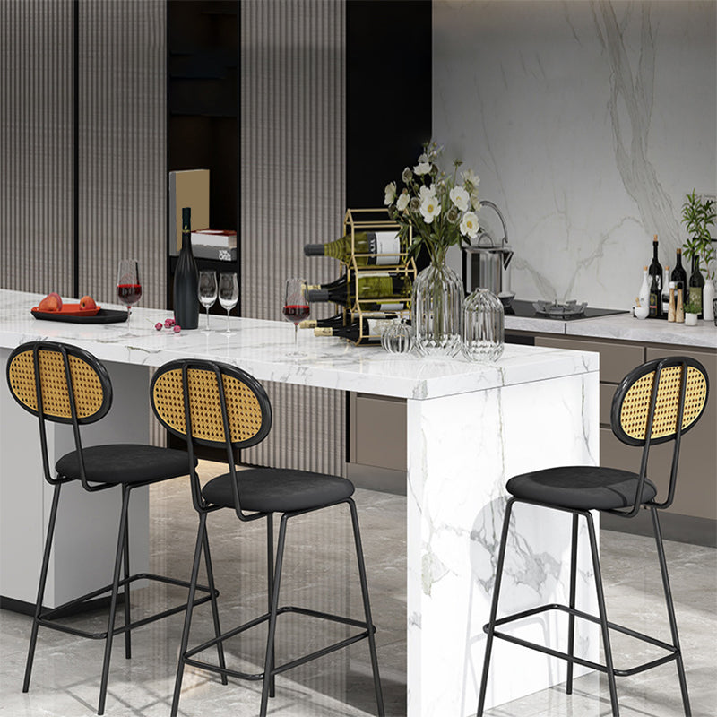 Taburete de bar nórdico de ratán con respaldo bajo, taburete alto interior simple con tapizado