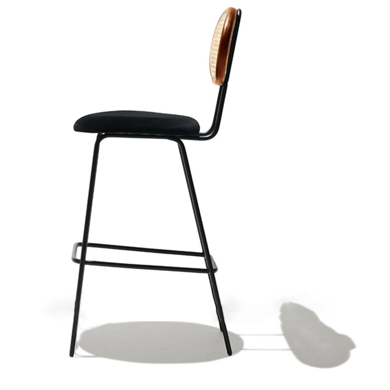 Taburete de bar nórdico de ratán con respaldo bajo, taburete alto interior simple con tapizado
