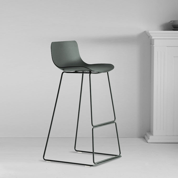 Modern Metal Plastic Bar Stools Indoor Barstool with Iron Legs and Low Back