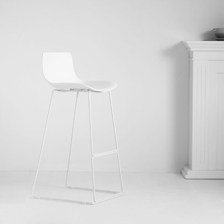 Modern Metal Plastic Bar Stools Indoor Barstool with Iron Legs and Low Back