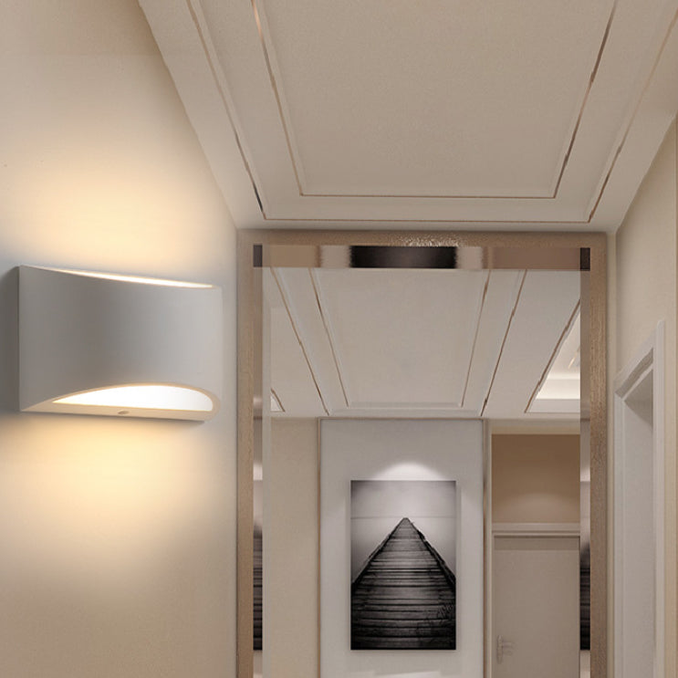 Halbzylinderform Wandbeleuchtung moderner Stil 2 Lichter Metallwand in Weiß montiert