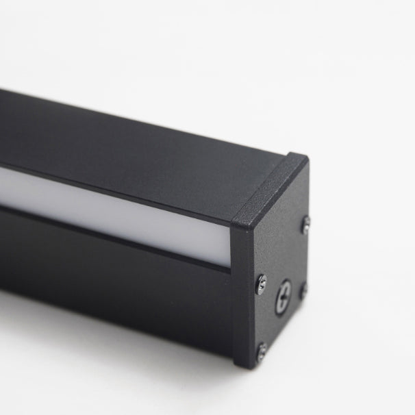 Lineare Form Metallwandbeleuchtung moderner Stil 1-Licht-Wandleuchte in Schwarz