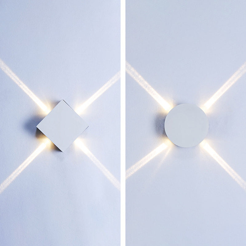 Geometrische Form Metallwandbeleuchtung moderner Stil 4 Leuchten Wandmontage Beleuchtung in Silber