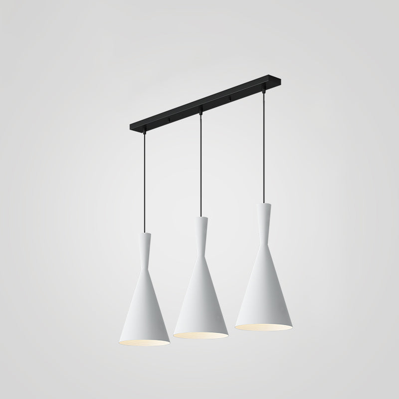 Forme de cône en métal Lumières suspendues modernes style 3 lumières suspendues à la chambre à coucher