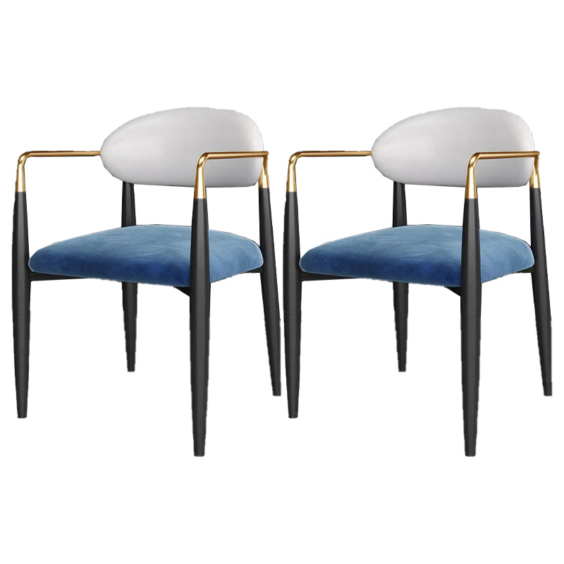 Silla de comedor tapizada contemporánea con respaldo abierto y acabado mate