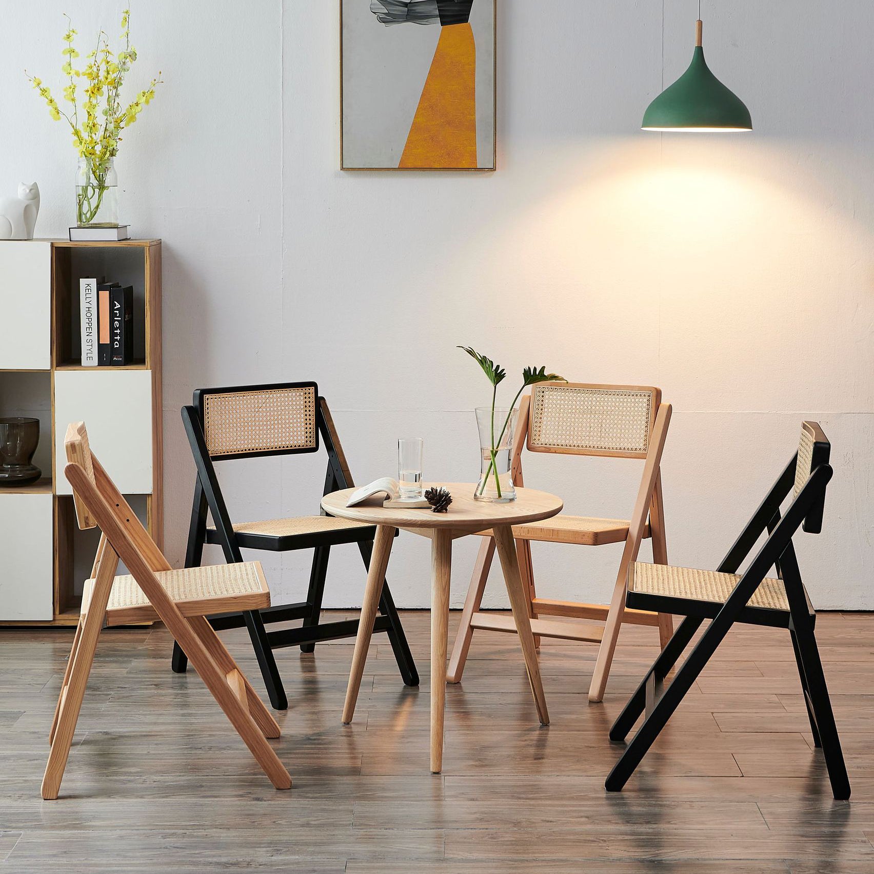 Silla lateral contemporánea con respaldo abierto, acabado mate de madera maciza, silla sin brazos