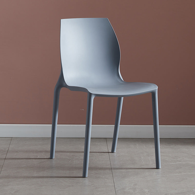Sedie da pranzo moderne in plastica per interni in plastica.