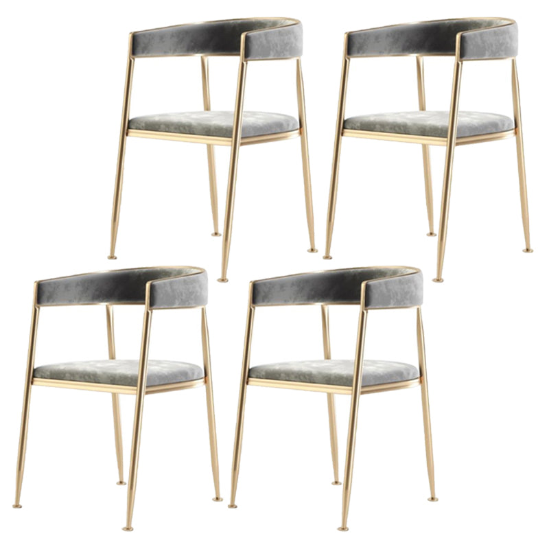 El comedor del metal de Glam preside el sillón tapizado trasero abierto