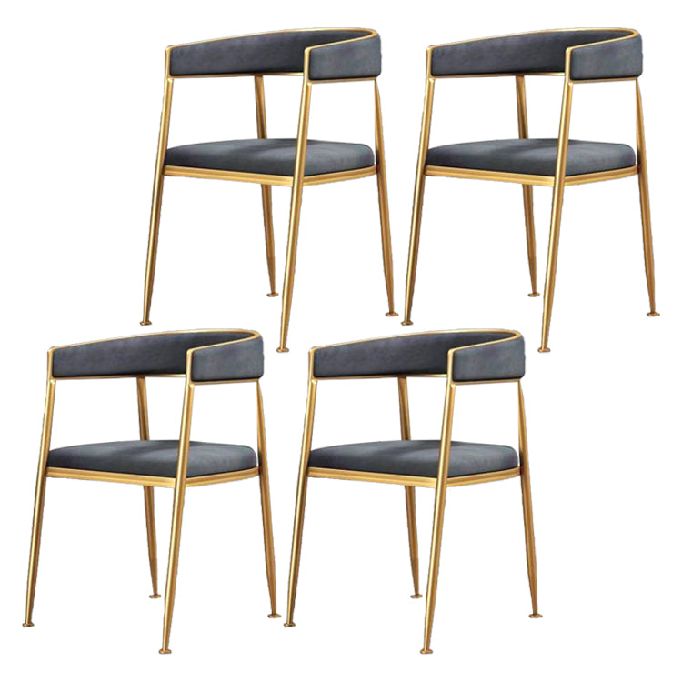 El comedor del metal de Glam preside el sillón tapizado trasero abierto