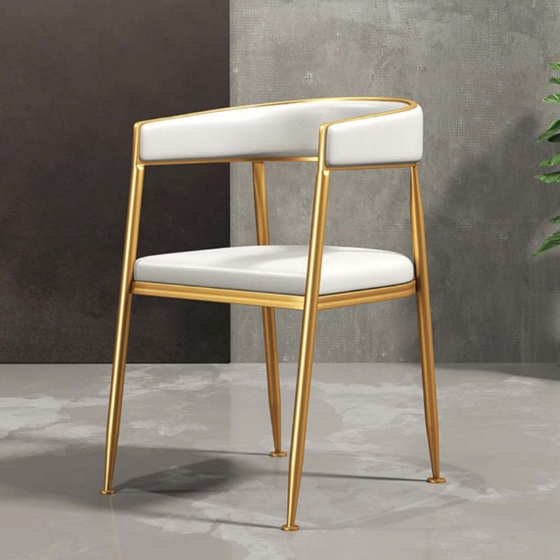 El comedor del metal de Glam preside el sillón tapizado trasero abierto