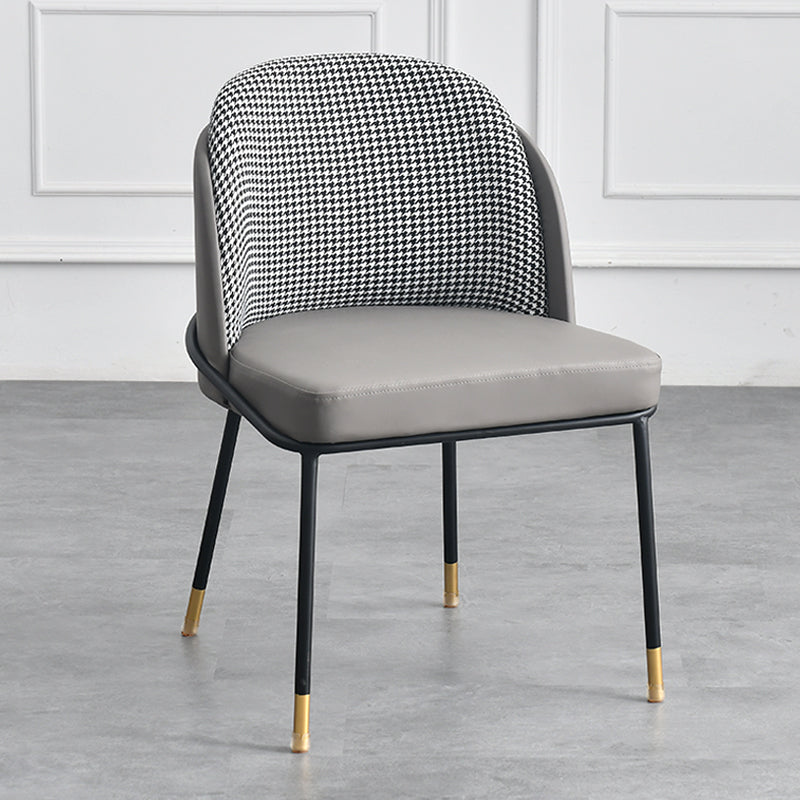 Sillas de comedor nórdicas Sillón Parsons para cocina con patas de metal