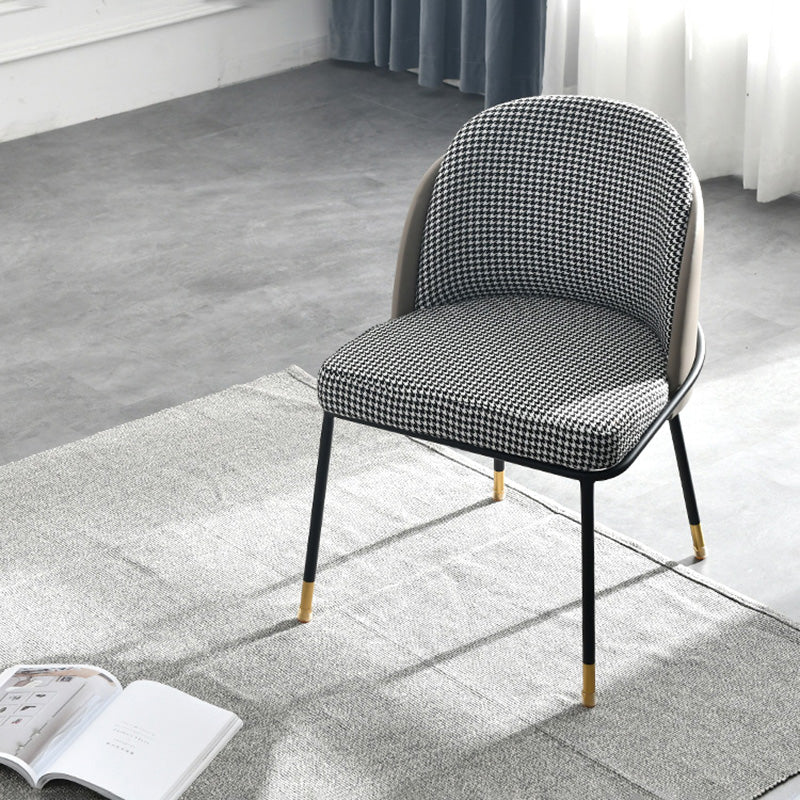 Sillas de comedor nórdicas Sillón Parsons para cocina con patas de metal