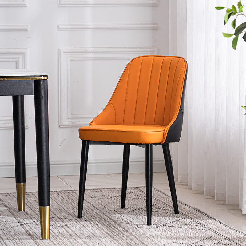 Silla lateral interior escandinava Silla de comedor Parsons tapizada de metal