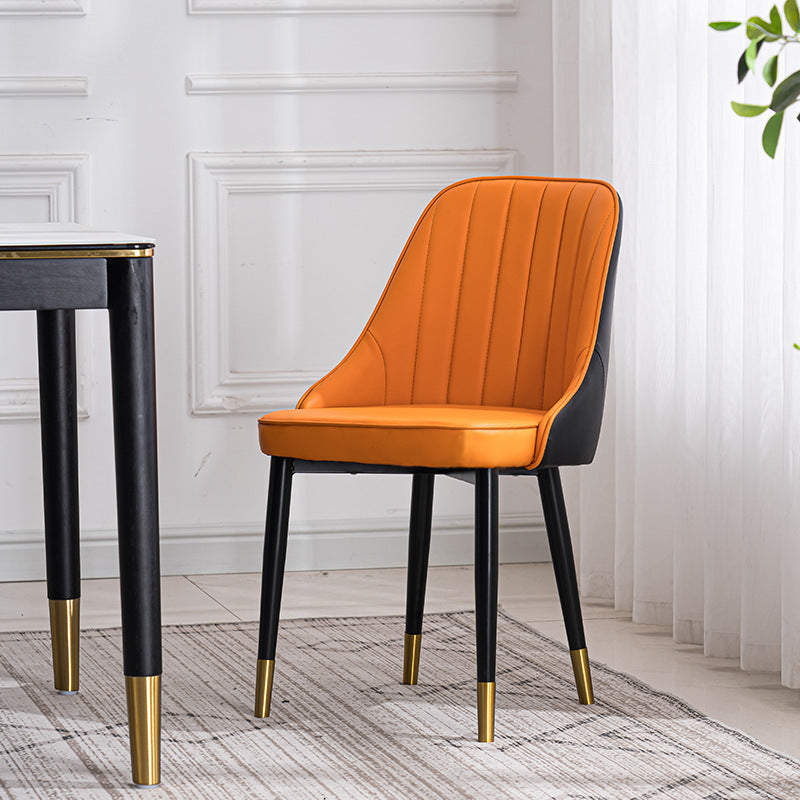 Silla lateral interior escandinava Silla de comedor Parsons tapizada de metal