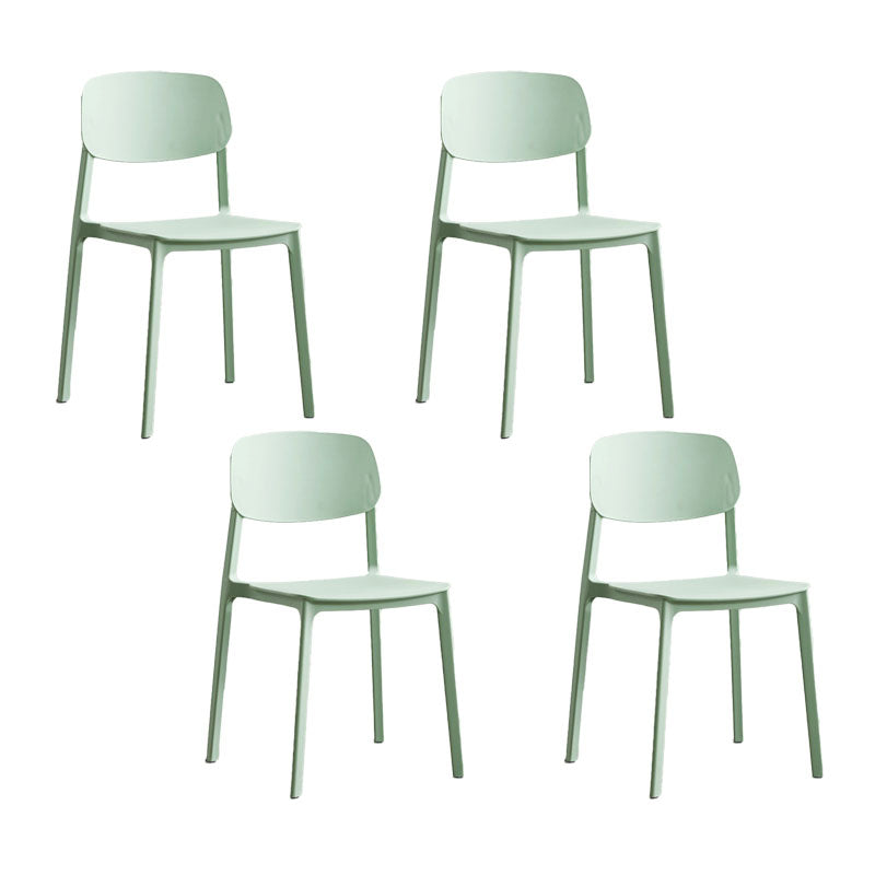 Silla lateral plástica escandinava de la sala de conferencias con parte posterior abierta del final mate que cena la silla