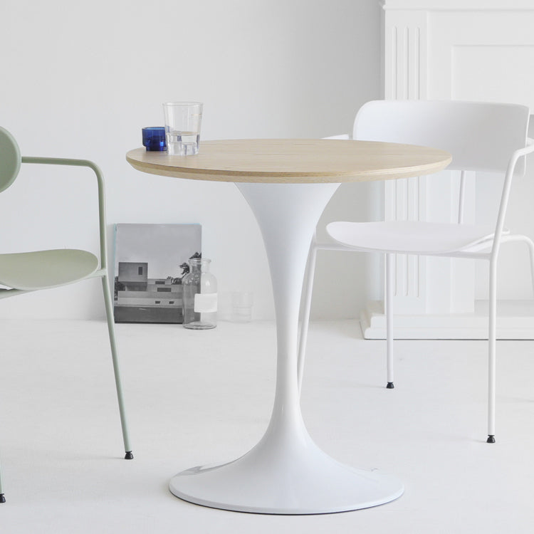 Mesa minimalista de mesa estándar redonda MDF Mesa de comedor de cocina con base de tulipán