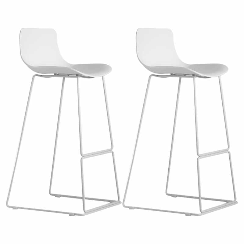Taburetes de bar de plástico y metal de estilo escandinavo, taburetes de bar con respaldo bajo y reposapiés