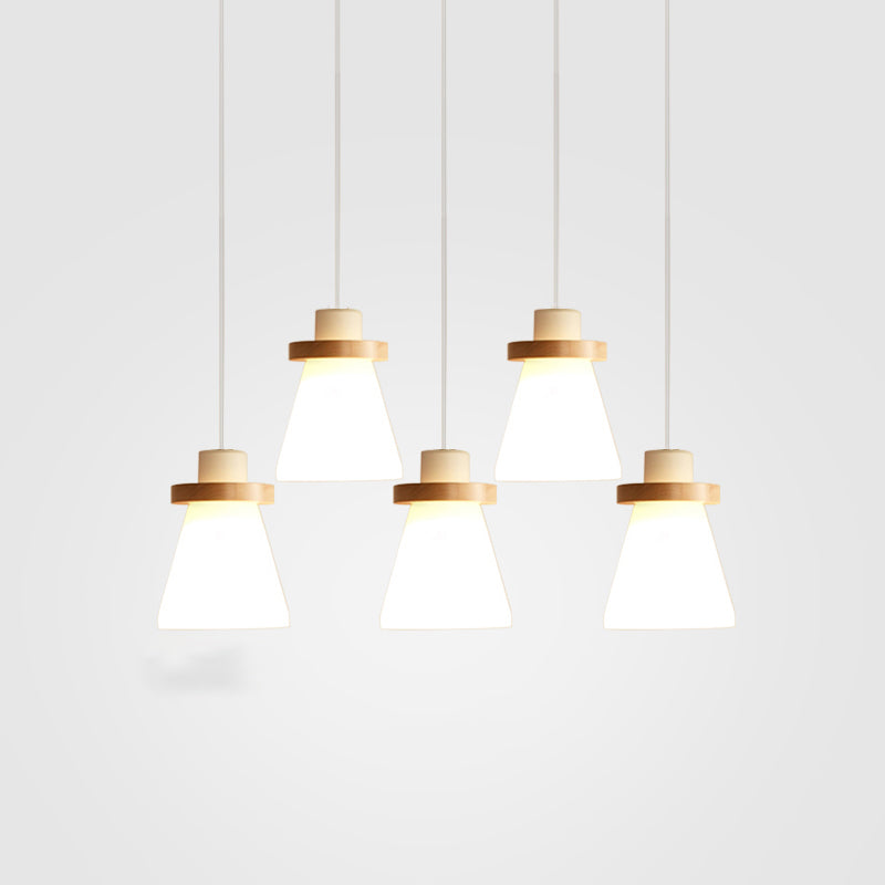 Bois massif conical suspension du plafond de plafond en verre blanc minimaliste pour salle à manger