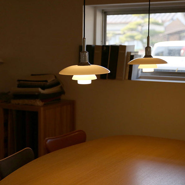 Assayeur d'éclairage pendentif en verre blanc léger en verre blanc clair