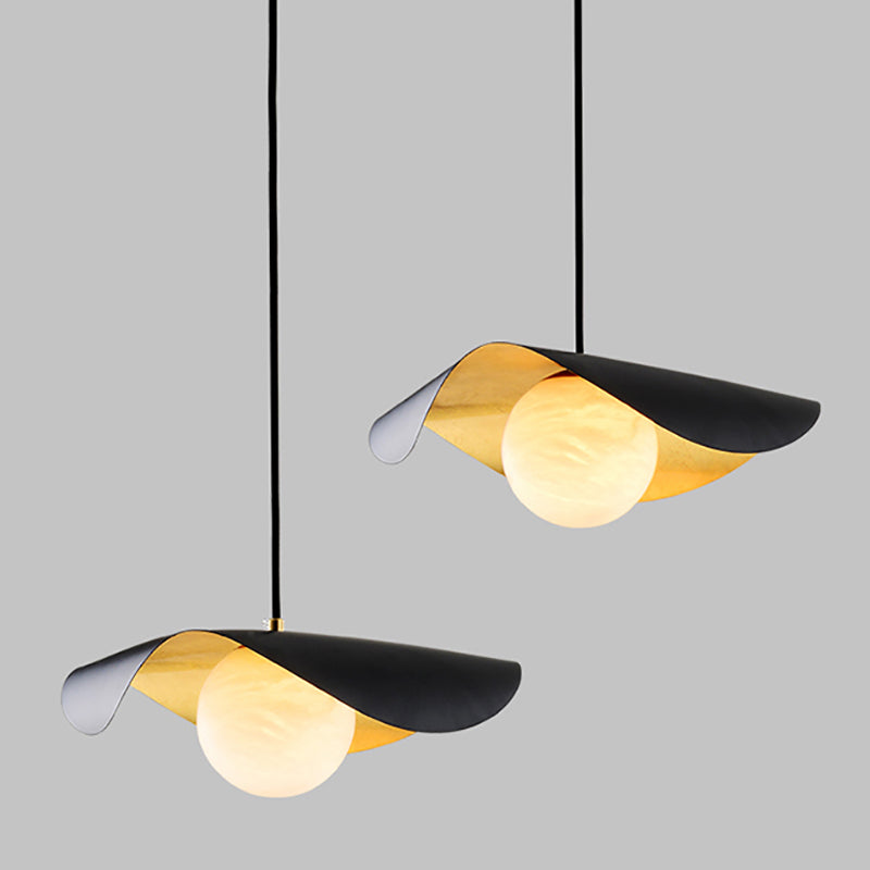 Éclairage de suspension en forme de feuille de lotus postmoderne Métal 1-Light Dining Room Hanging Light