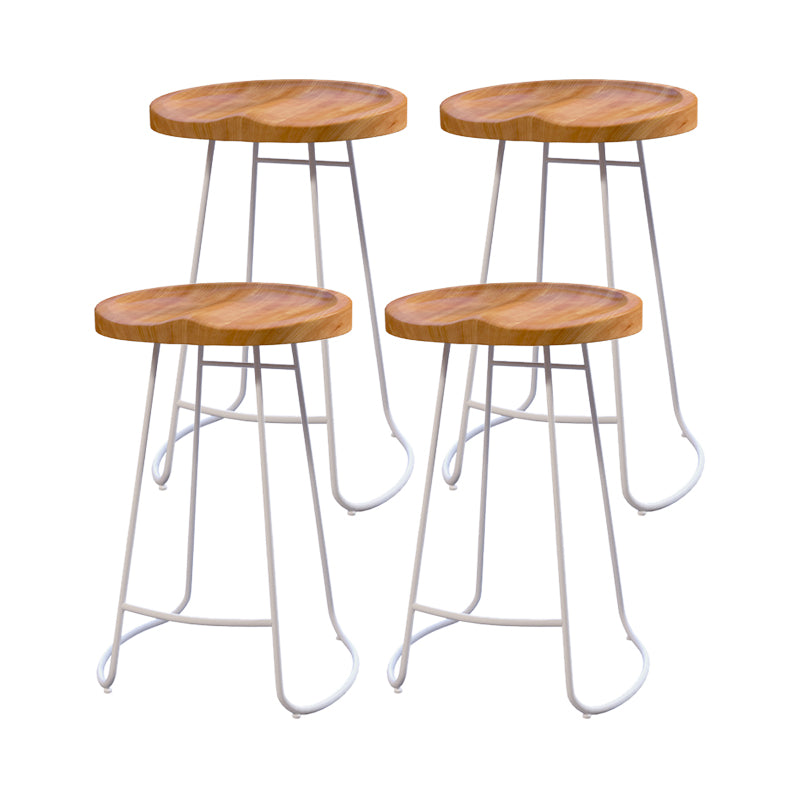 Modern Style Bar Stuhl konturierte Holzsitz Schlittenbeine Barhocker für Innenräume