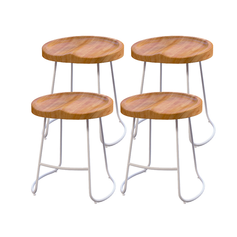 Modern Style Bar Stuhl konturierte Holzsitz Schlittenbeine Barhocker für Innenräume