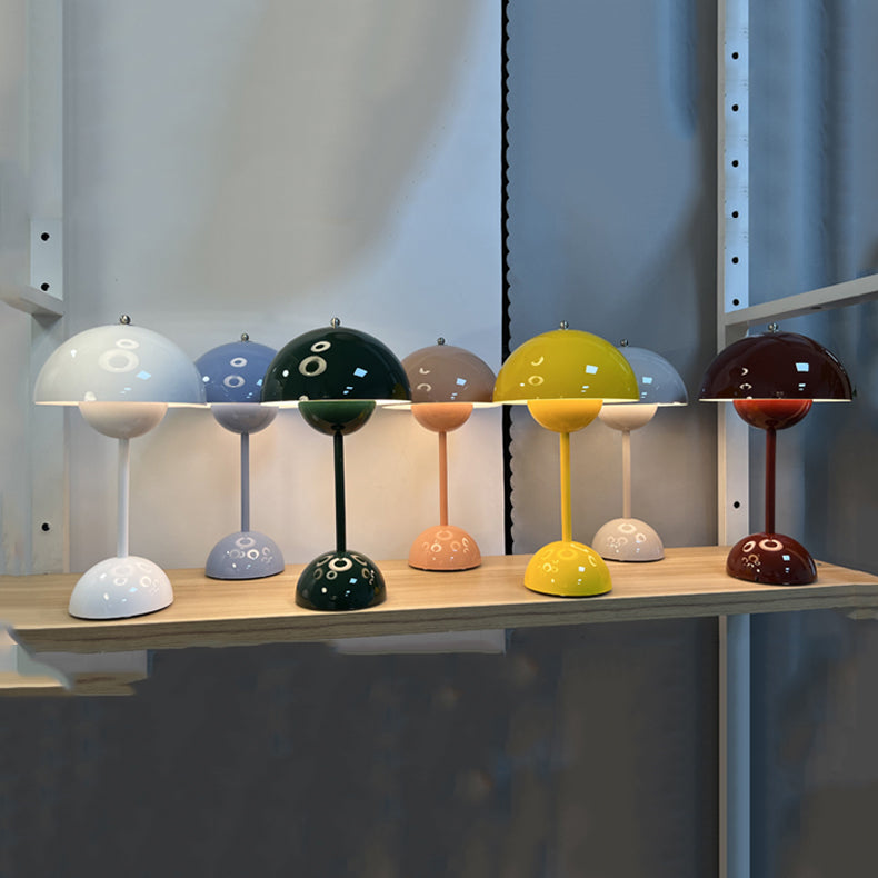 Colorful Macaron Desk Lamp Modern Style Desk Lighting Fixture for Sitting Room