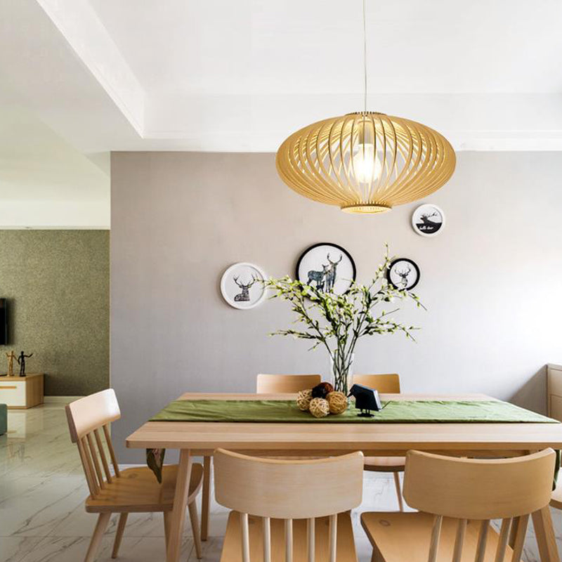 Éclairage suspendu de style contemporain avec une teinte en bois avec une teinte en bois