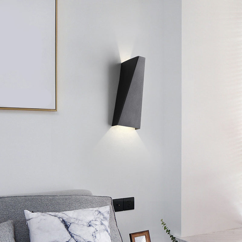 Éclairage mural en métal de forme géométrique moderne 2 lumières Éclairage mural