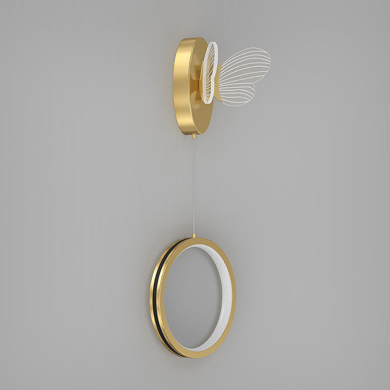 Éclairage mural en métal de forme géométrique