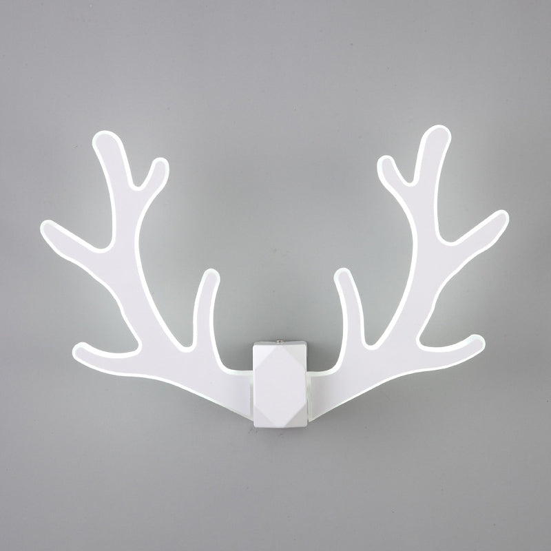 Éclairage mural en métal de forme unique