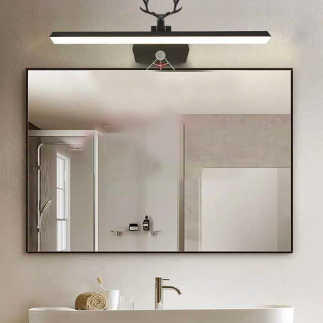 Linear Shape Metal Wall Sconce Modern Style Single Light Mirror Wall Mount Light Fixture