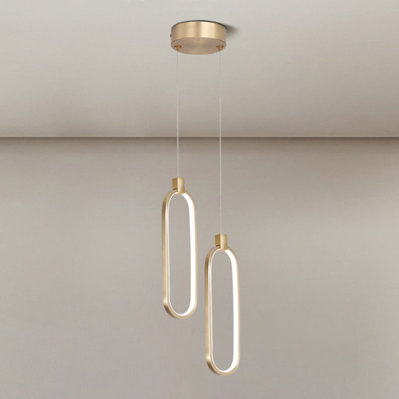 Lumières suspendues linéaires Symiss à montage suspendu en métal moderne pour le chevet