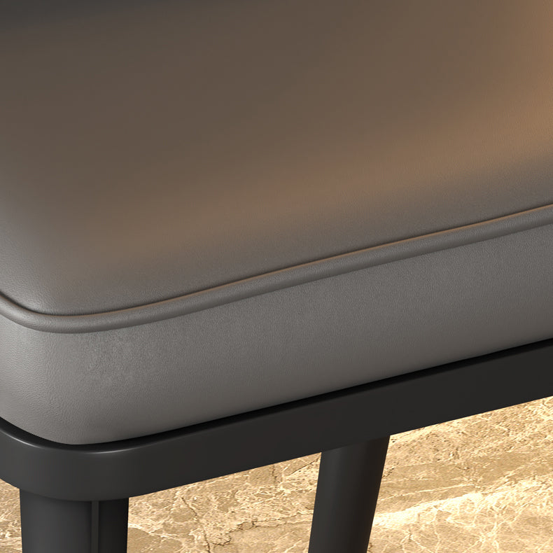 Sillas sin brazos de comedor de metal Glam tapizadas sillas de cuero para restaurante
