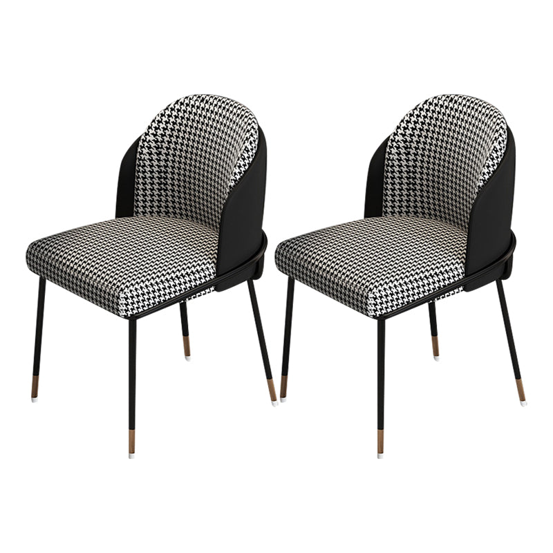Silla de comedor de metal Glam, silla sin brazos lateral de comedor tapizada para uso en restaurantes