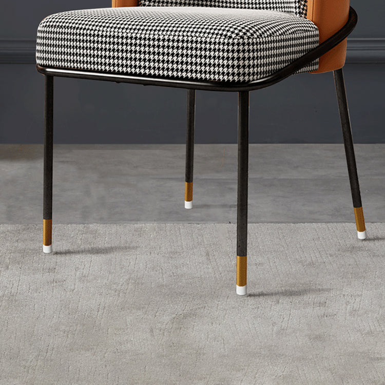 Silla de comedor de metal Glam, silla sin brazos lateral de comedor tapizada para uso en restaurantes