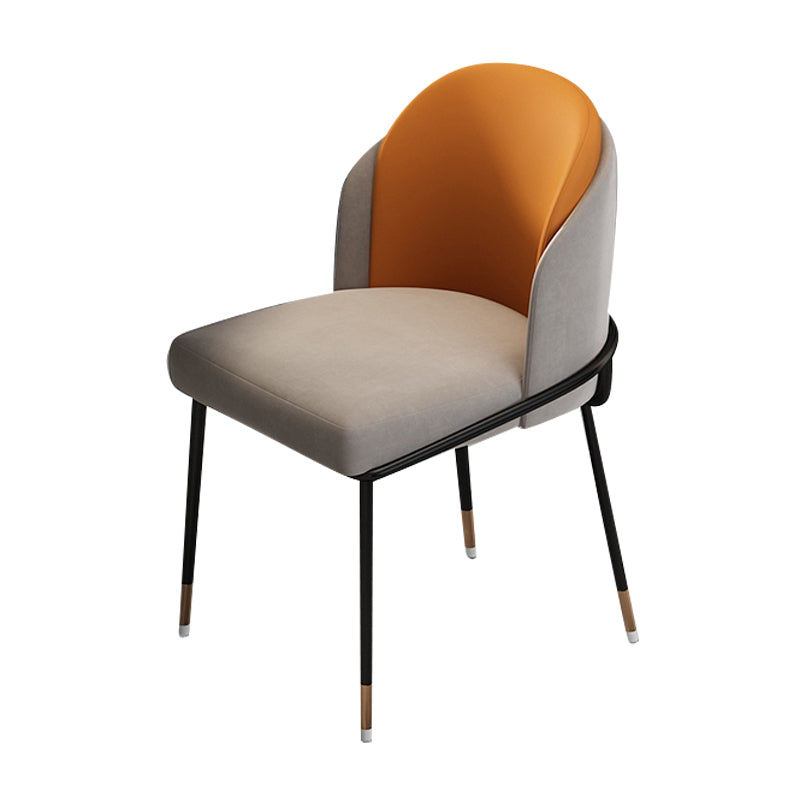 Silla de comedor de metal Glam, silla sin brazos lateral de comedor tapizada para uso en restaurantes