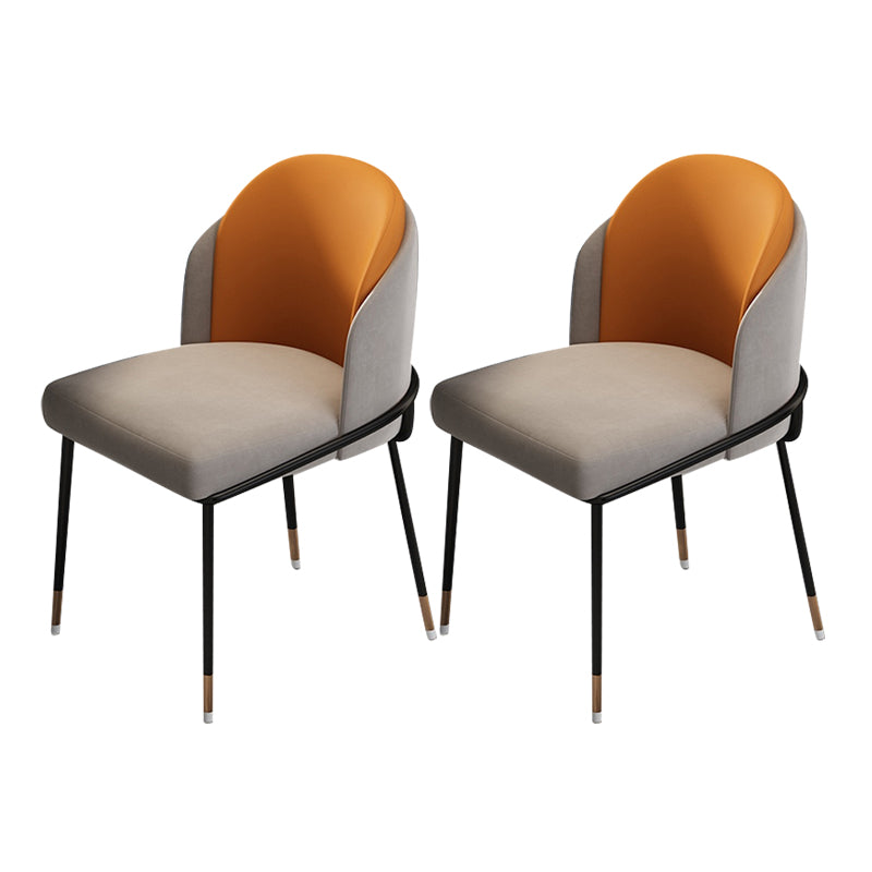 Silla de comedor de metal Glam, silla sin brazos lateral de comedor tapizada para uso en restaurantes
