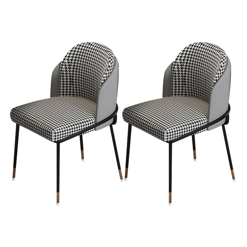 Silla de comedor de metal Glam, silla sin brazos lateral de comedor tapizada para uso en restaurantes