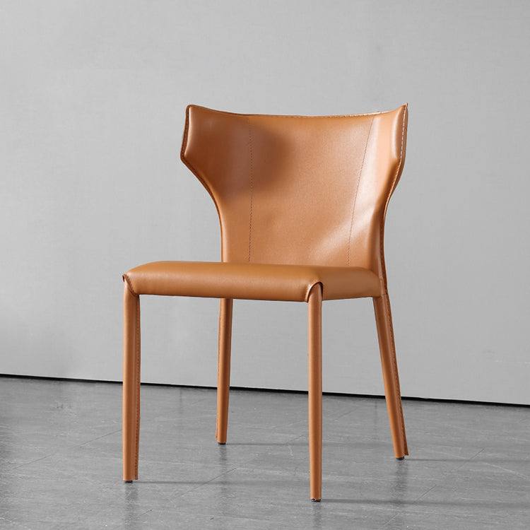 Silla lateral moderna con respaldo de orejas, silla de cuero con acabado mate para comedor
