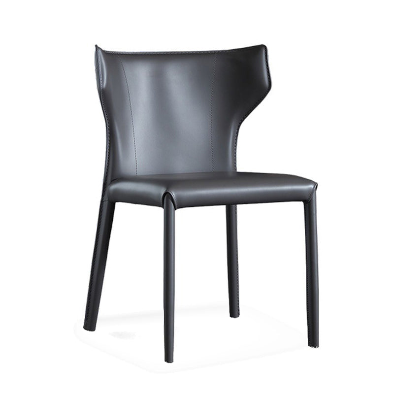 Silla lateral moderna con respaldo de orejas, silla de cuero con acabado mate para comedor