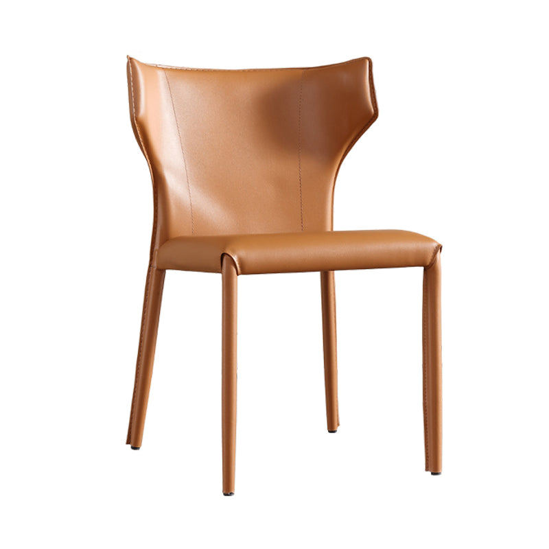 Silla lateral moderna con respaldo de orejas, silla de cuero con acabado mate para comedor