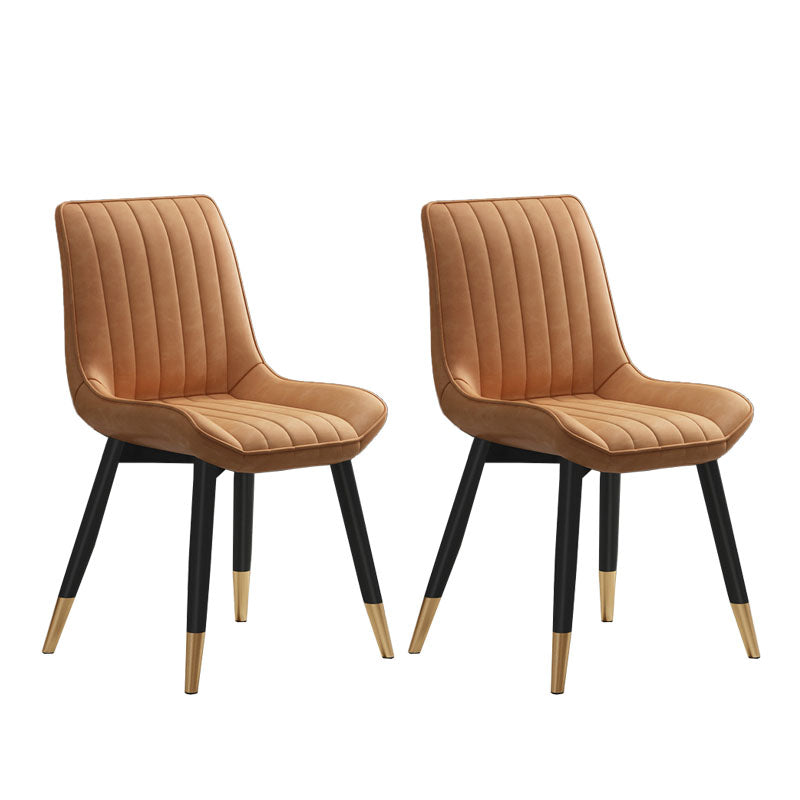 Silla auxiliar de comedor contemporánea Silla Parsons curvada de cuero con acabado mate