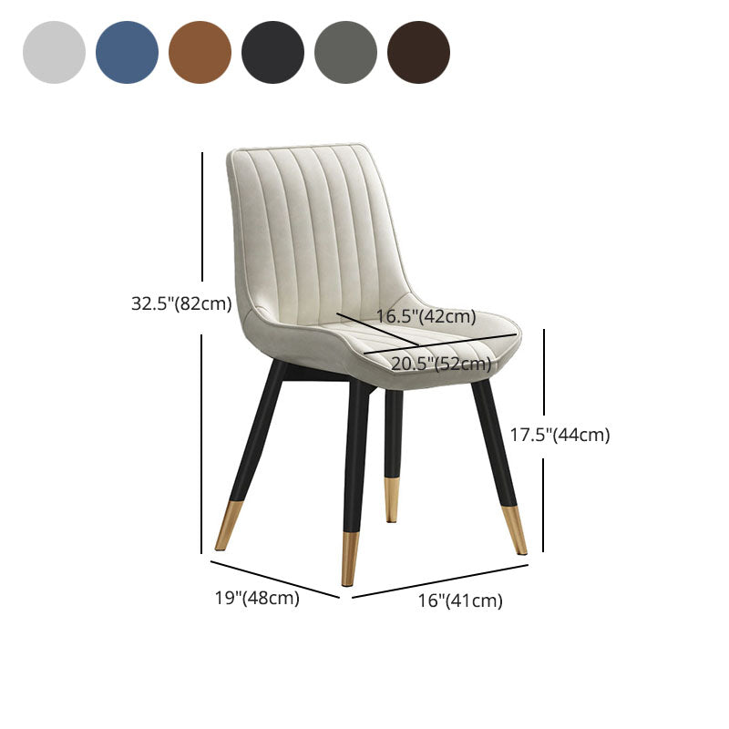 Silla auxiliar de comedor contemporánea Silla Parsons curvada de cuero con acabado mate