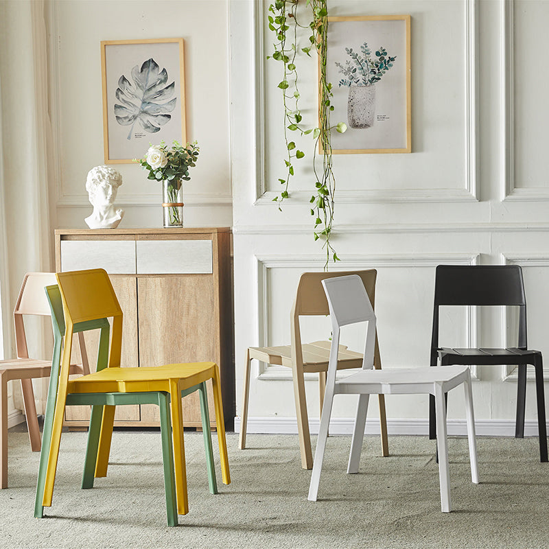 Scandinavische open achterkant Matte afwerking Plastic eetkamerstoel voor thuis