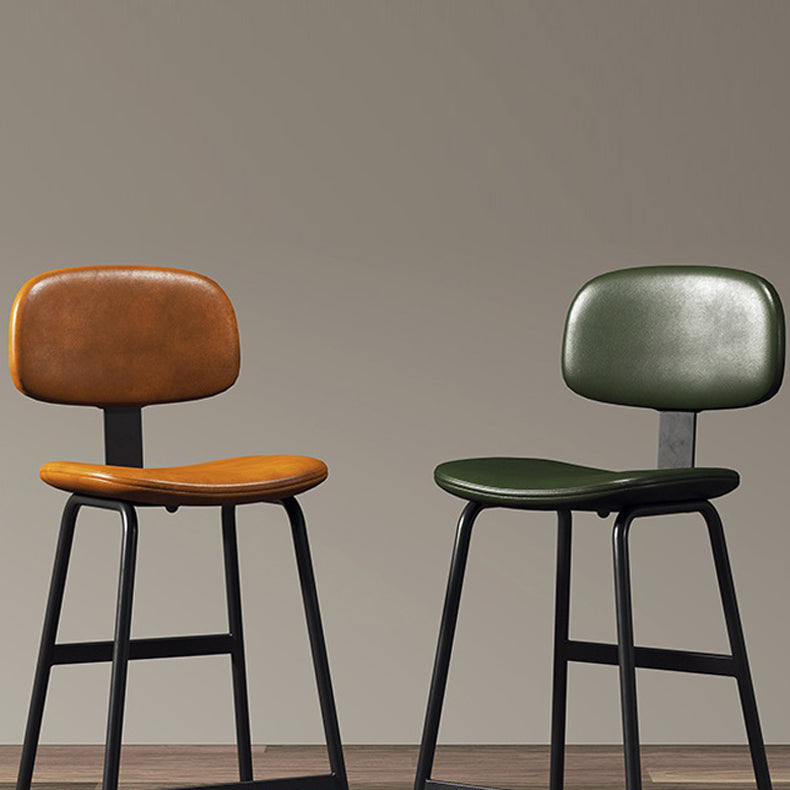 Barhocker im modernen Stil, Metallbeine, Eimer-Ledersitz, Barhocker für die Restaurantküche