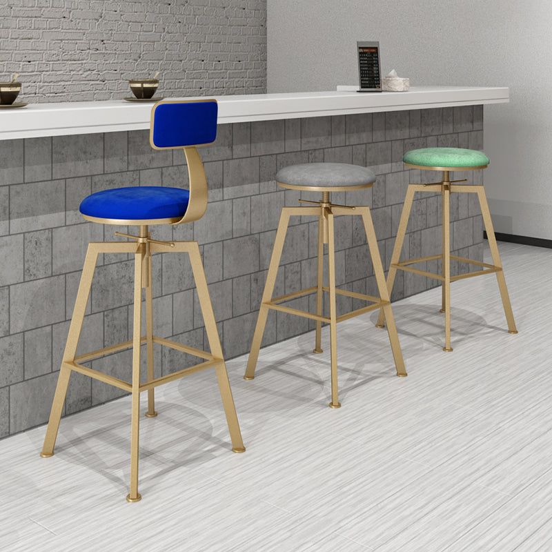 Cabresco de barra de estilo glamoroso con altura ajustable girando el asiento redondo del asiento en oro