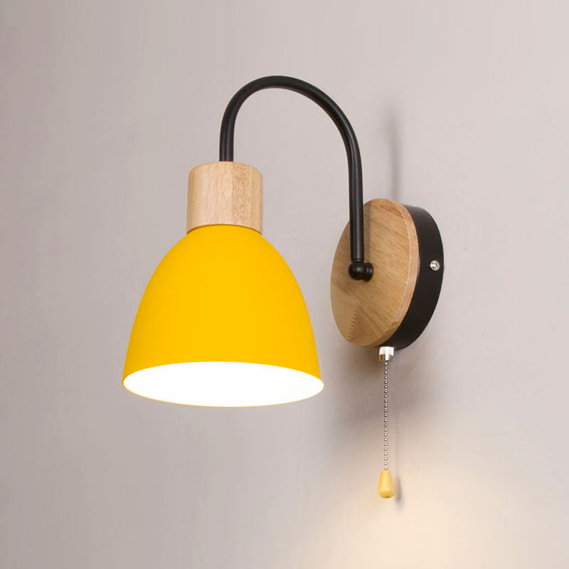 Moderner Stil Flared Leuchtenleuchten Holz 1 leichte Wand montierte Beleuchtung